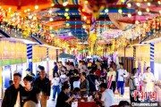 命数测算宁夏银川：非遗焰火迎端午 市民“粽”享夏日时光